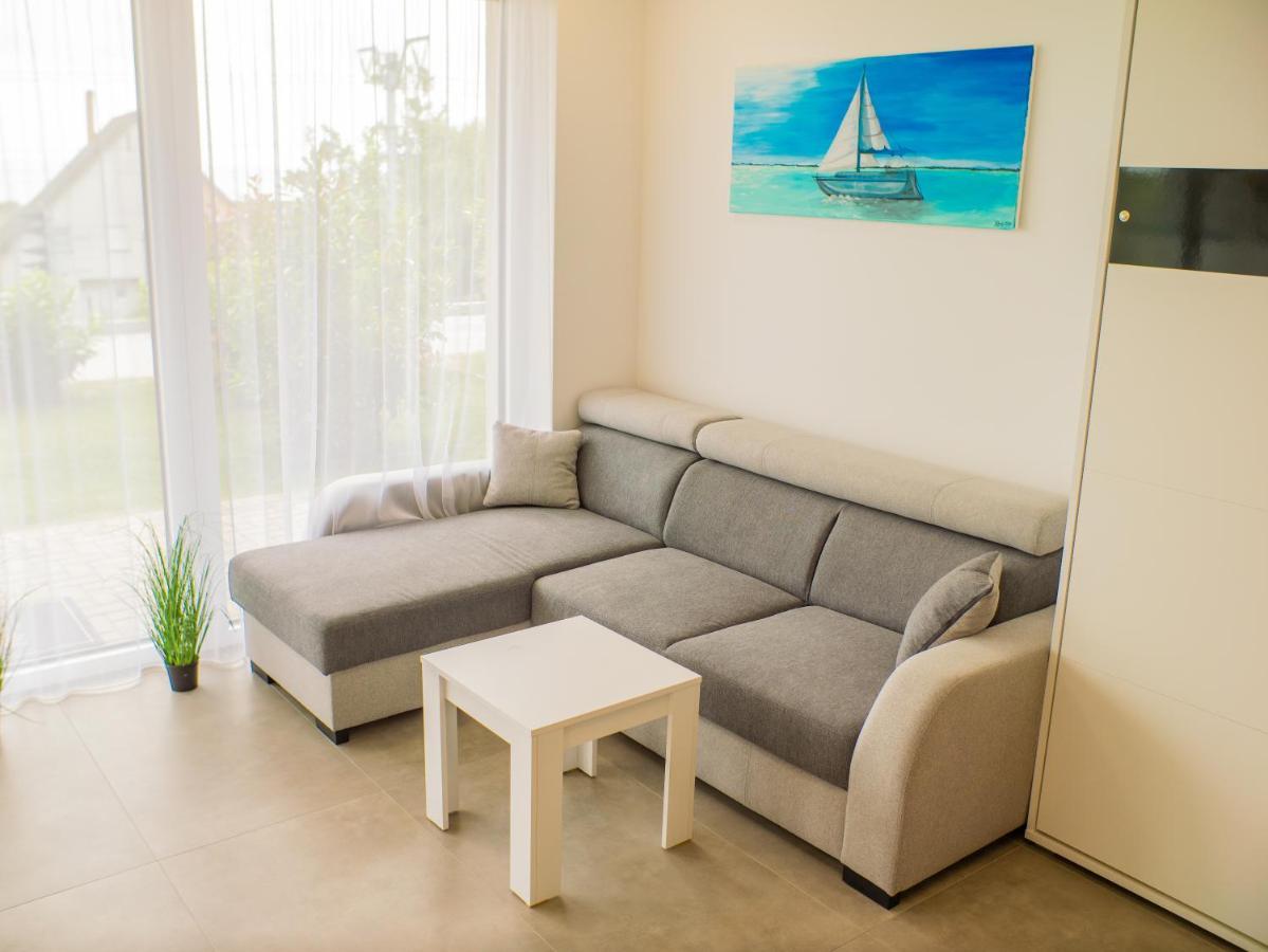 Panorama Superior Apartments - Pool, Garden, Parking Balatonalmadi Exterior photo