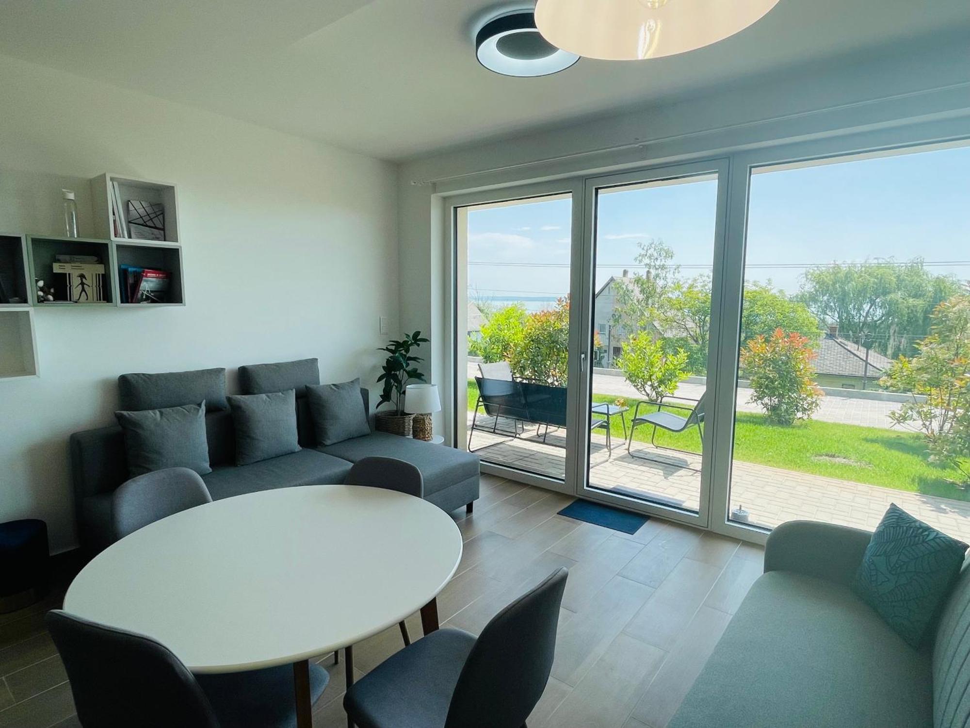Panorama Superior Apartments - Pool, Garden, Parking Balatonalmadi Exterior photo