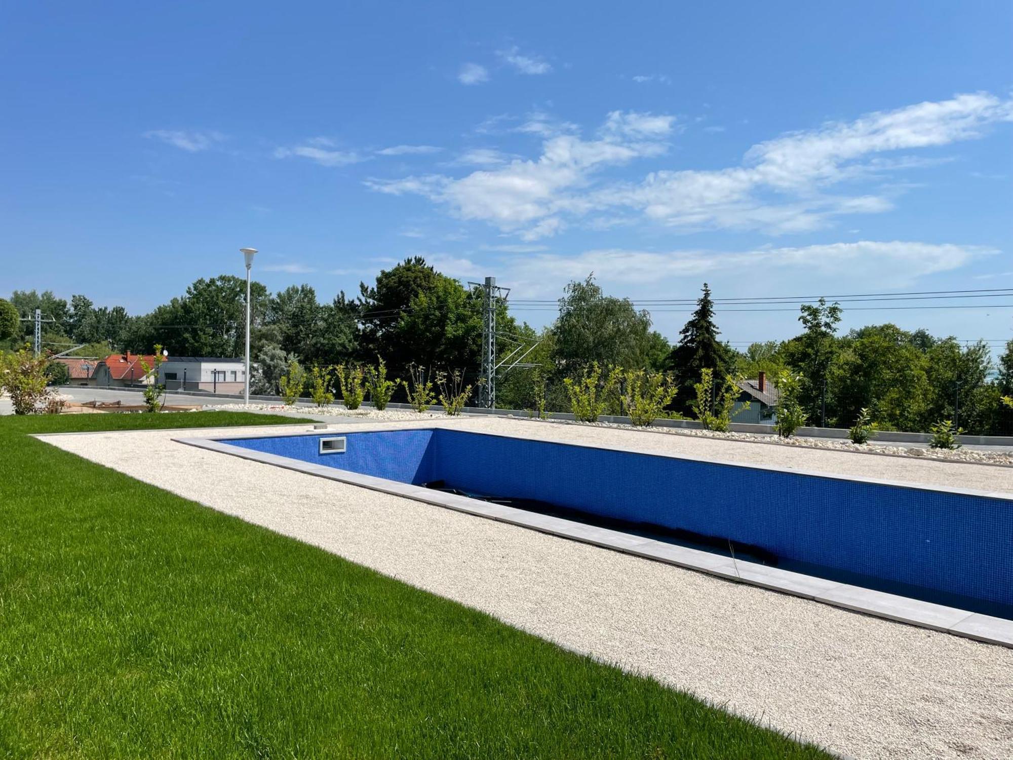 Panorama Superior Apartments - Pool, Garden, Parking Balatonalmadi Exterior photo