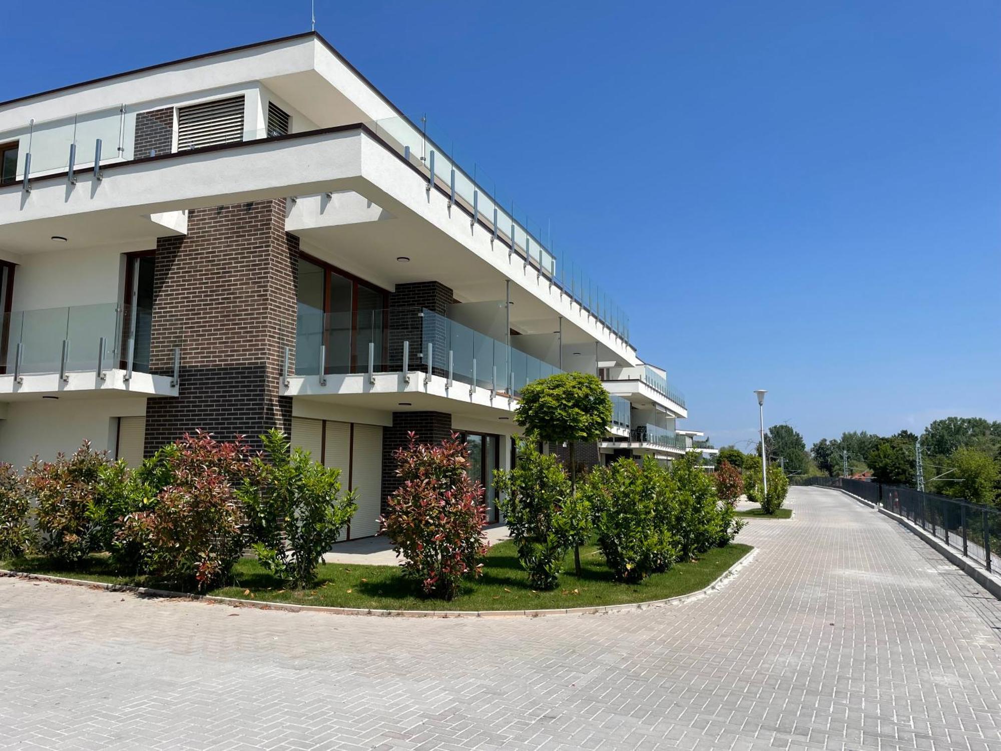 Panorama Superior Apartments - Pool, Garden, Parking Balatonalmadi Exterior photo