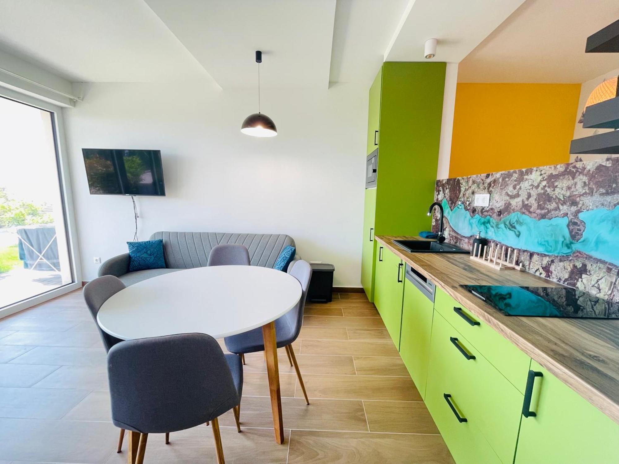 Panorama Superior Apartments - Pool, Garden, Parking Balatonalmadi Exterior photo